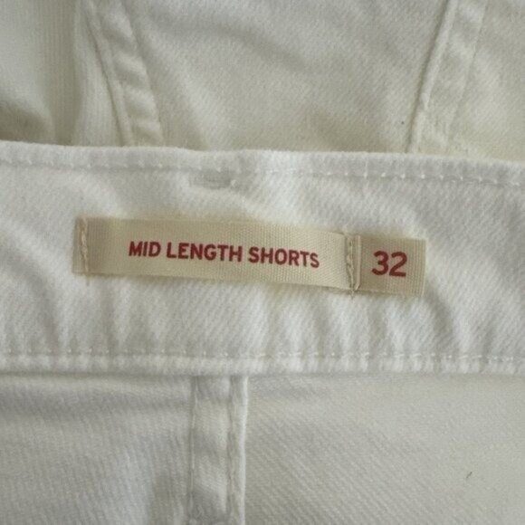 Levi’s Women's 32 Mid Length Midrise Denim Shorts Stretch Off White NWT 0602 - Picture 9 of 13